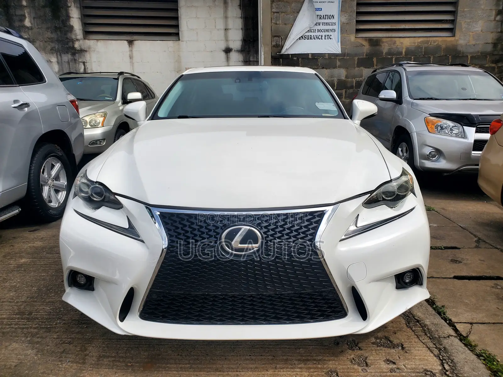 Lexus IS 350 AWD 2014 White
