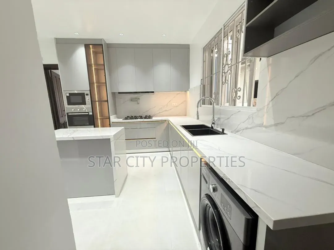5bdrm Townhouse / Terrace in Banana Island Ikoyi for rent