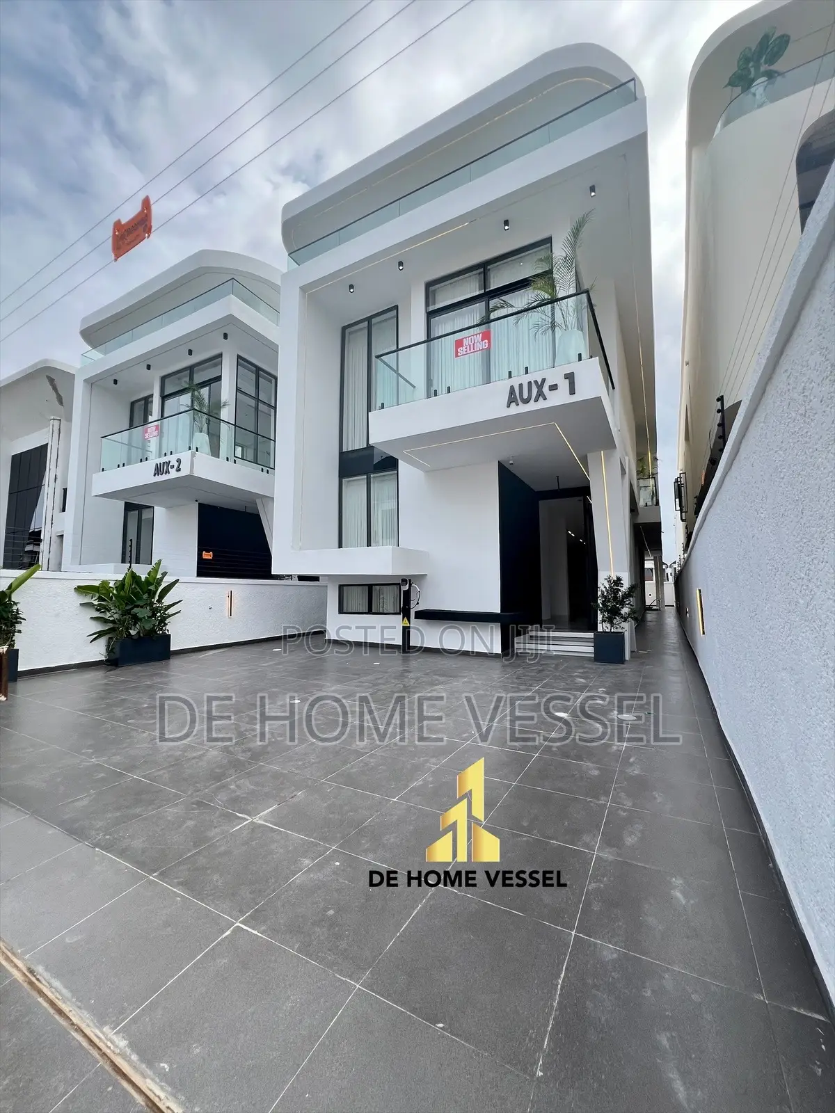 5bdrm Duplex in Lekki for sale