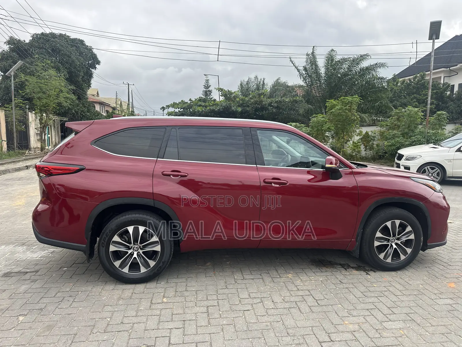 Toyota Highlander XLE AWD 2020 Red