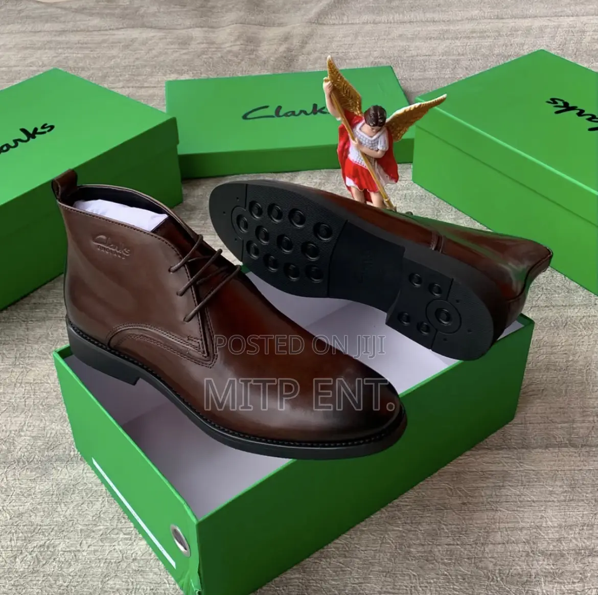 Clarks Men’s Classic Leather Ankle Boots