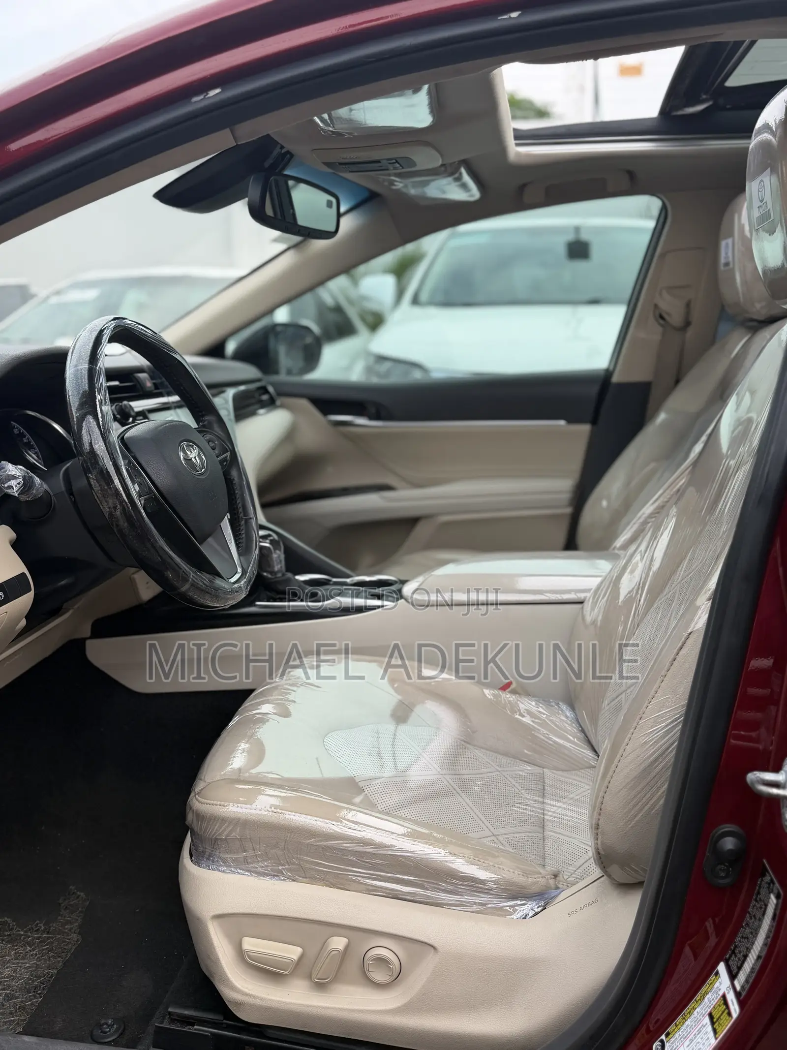 Toyota Camry XLE FWD (2.5L 4cyl 8AM) 2018 Red