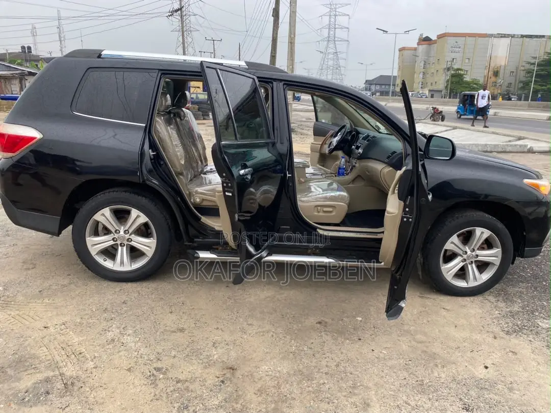 Toyota Highlander Sport 2010 Black