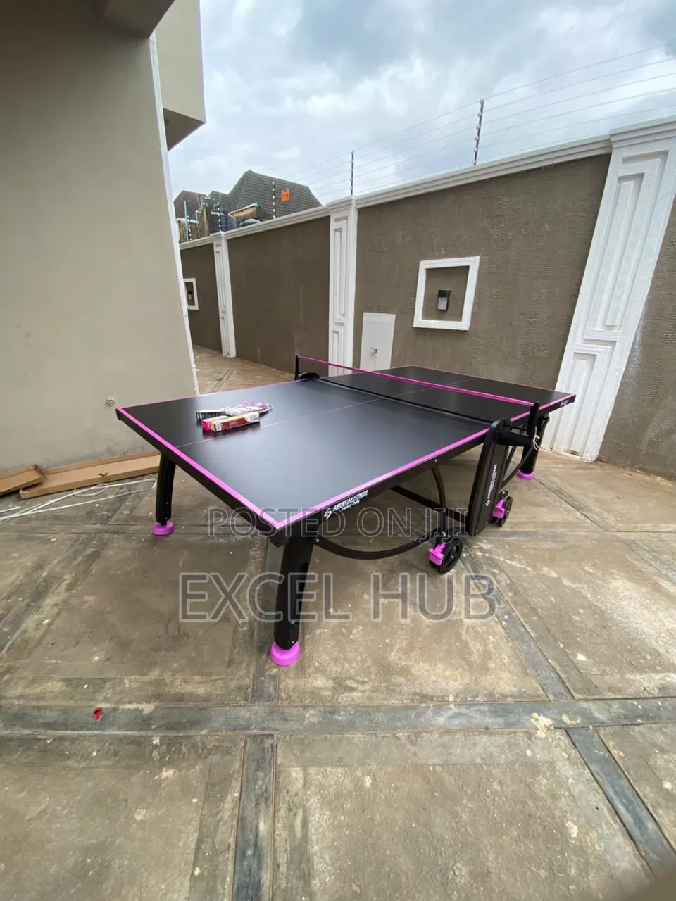 A Fitness Big Tyre Table Collapsable