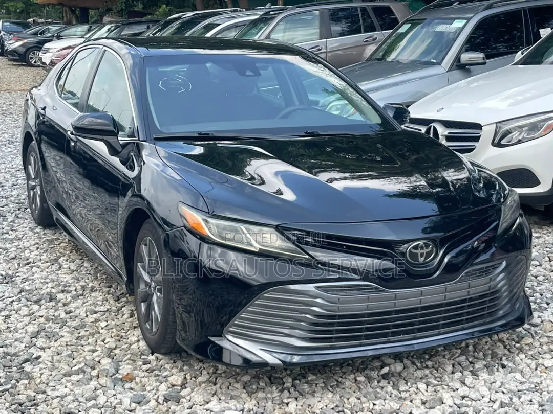Toyota Camry LE (2.5L 4cyl 8A) 2019 Black