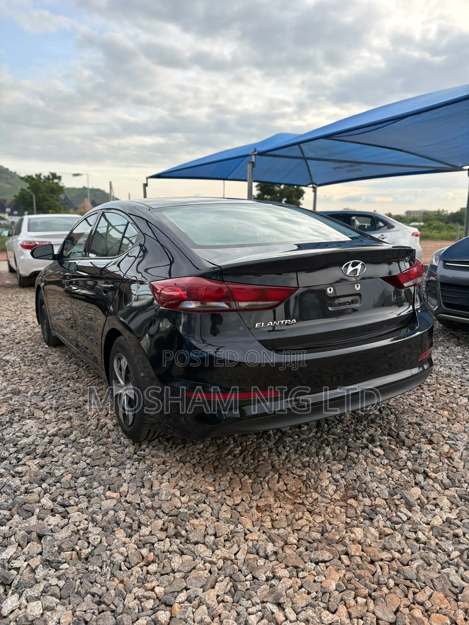 Hyundai Elantra 2017 Black