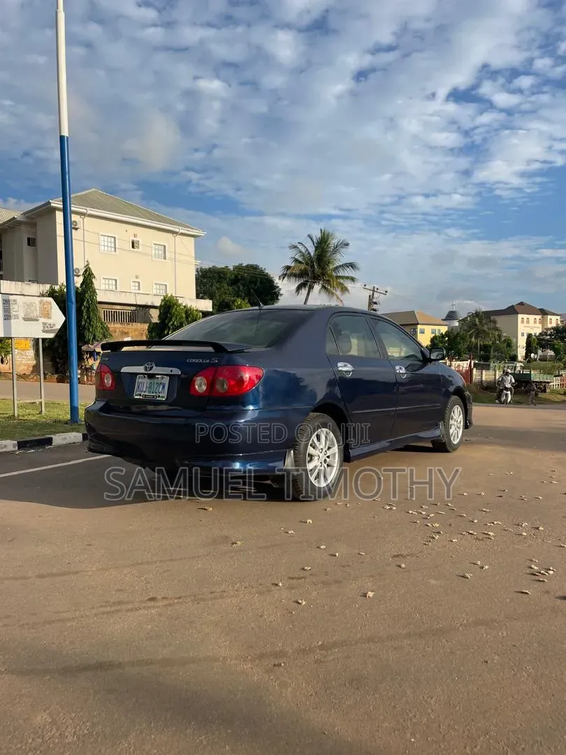 Toyota Corolla 2005 Blue