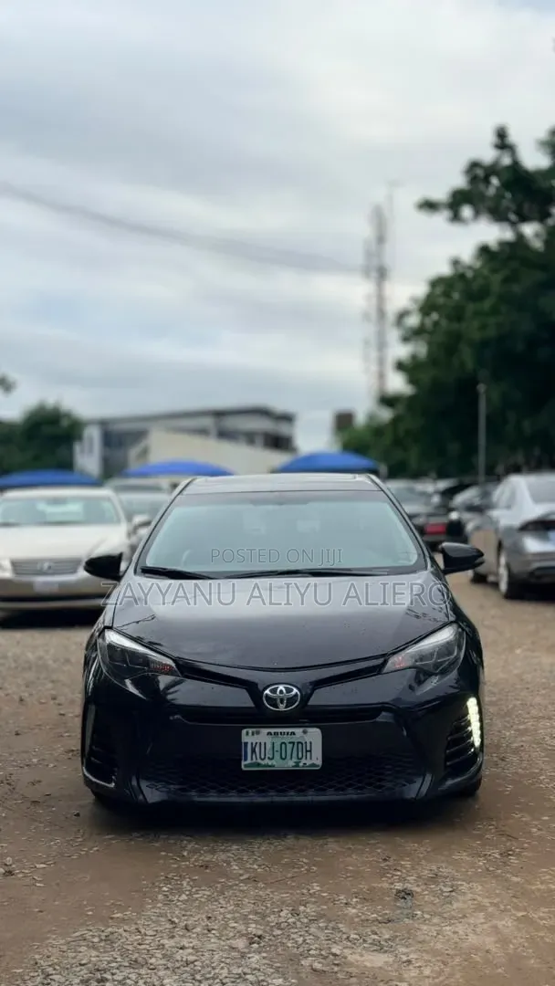 Toyota Corolla 2017 Black