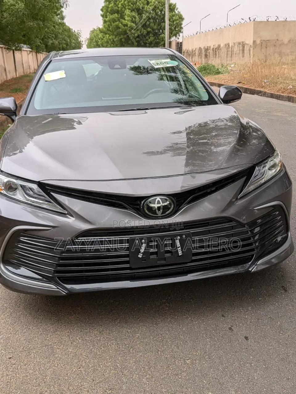 Toyota Camry 2024 Silver