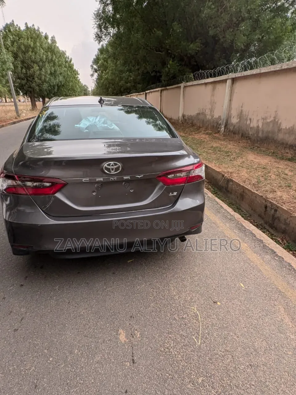 Toyota Camry 2024 Silver