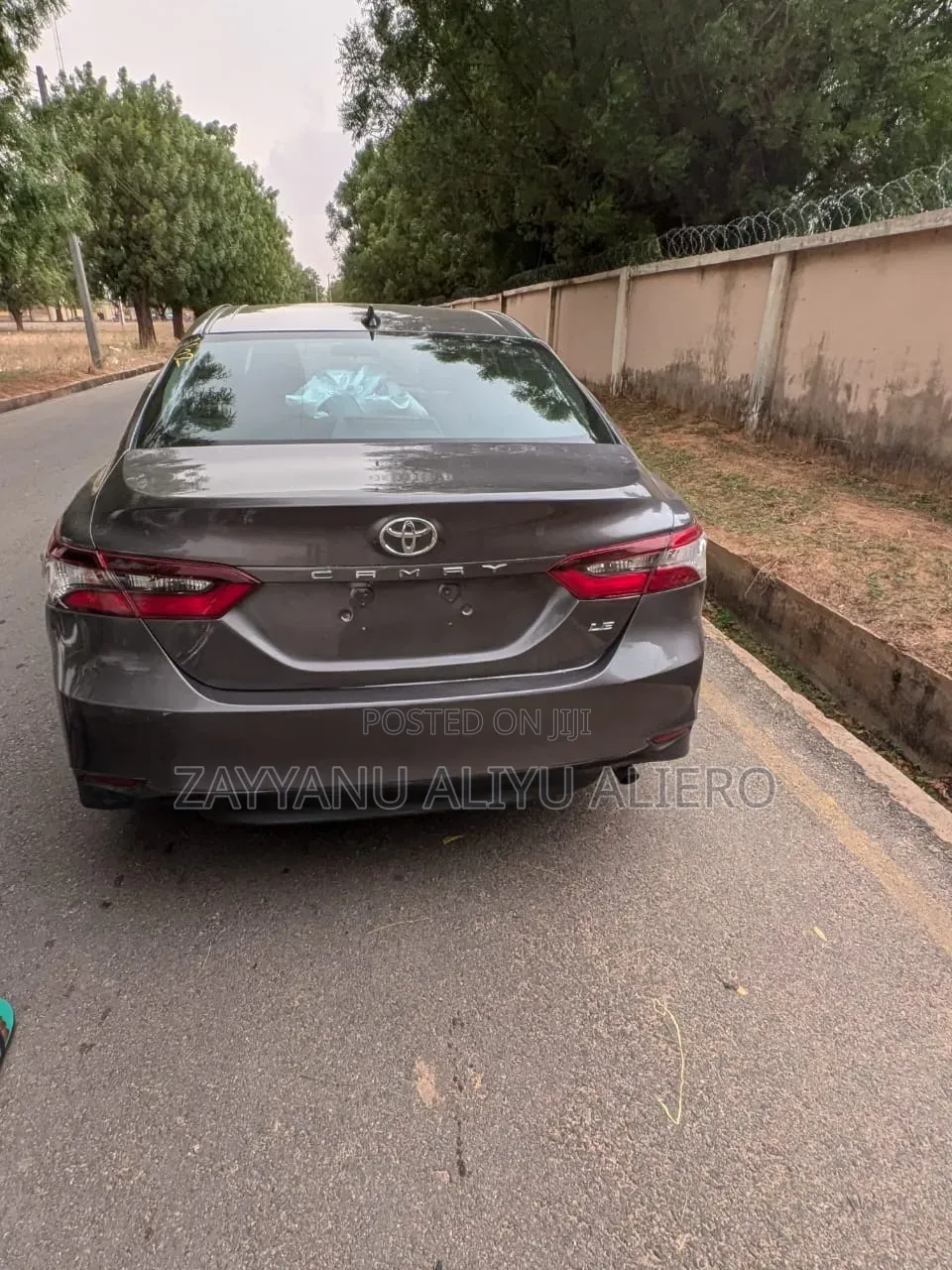 Toyota Camry 2024 Silver
