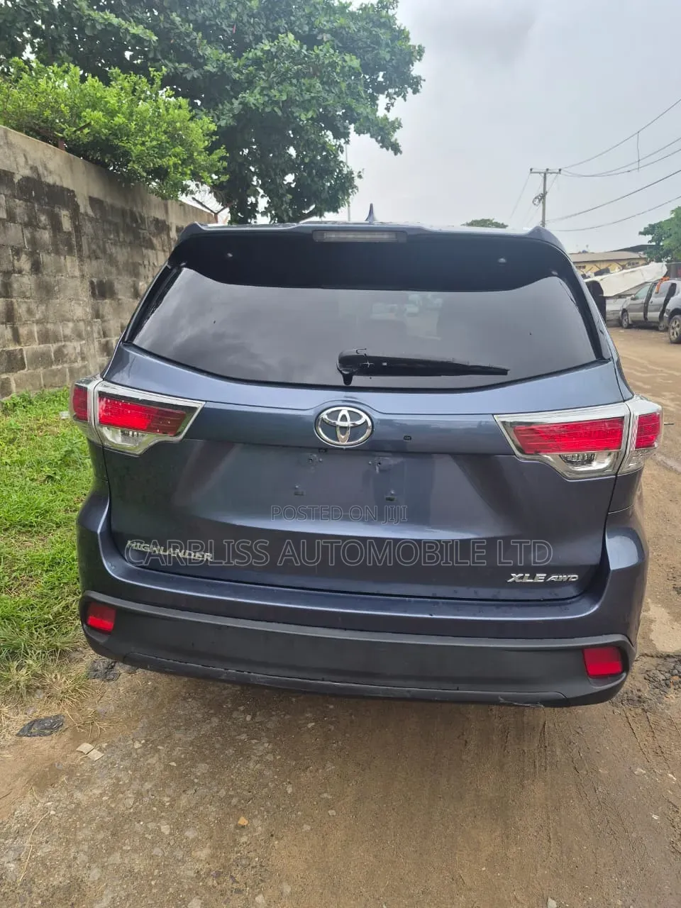 Toyota Highlander XLE 4dr SUV AWD (3.5L 6cyl 6A) 2015