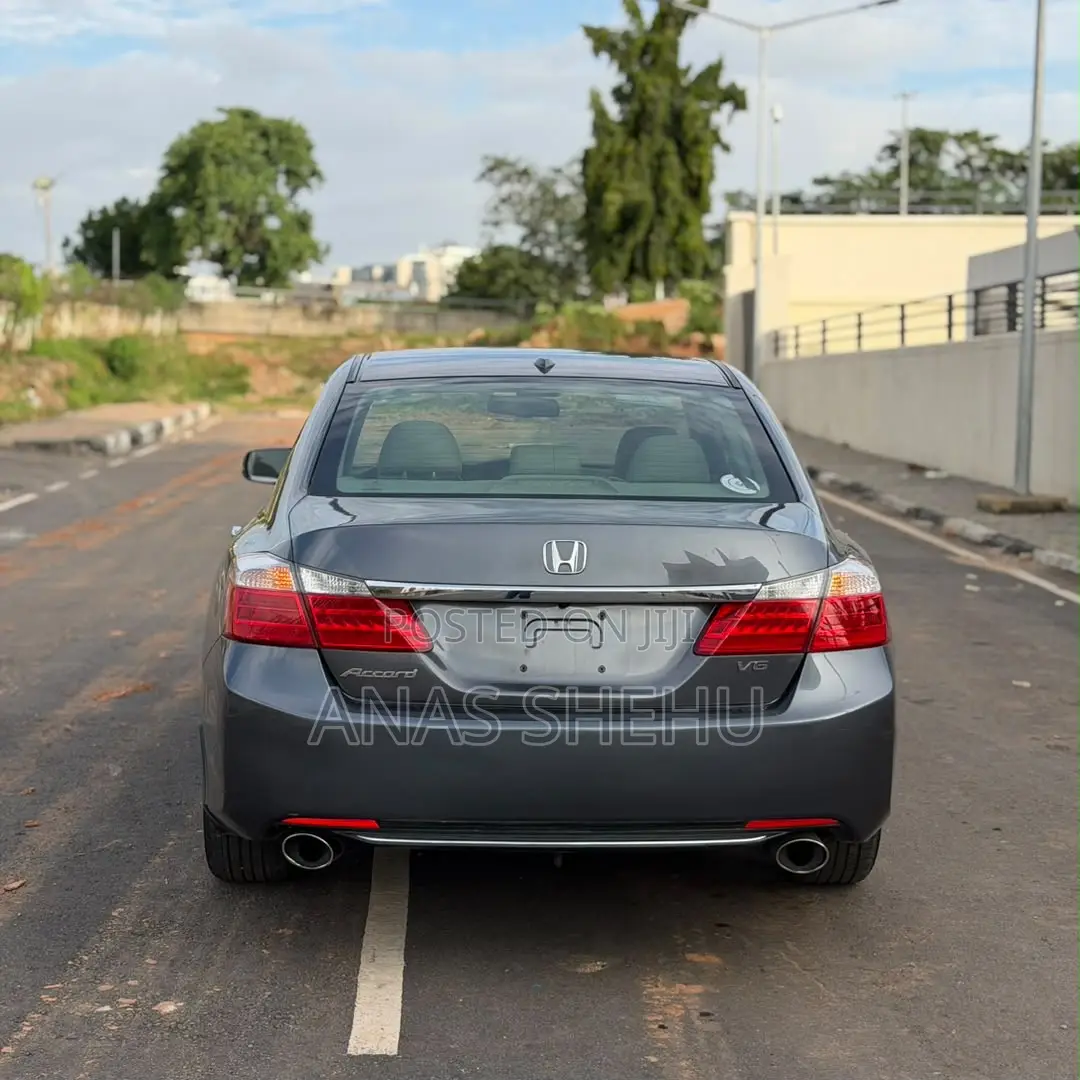 Honda Accord EX-L V-6 4dr Sedan FWD (3.5L 6cyl 6A) 2013 Gray