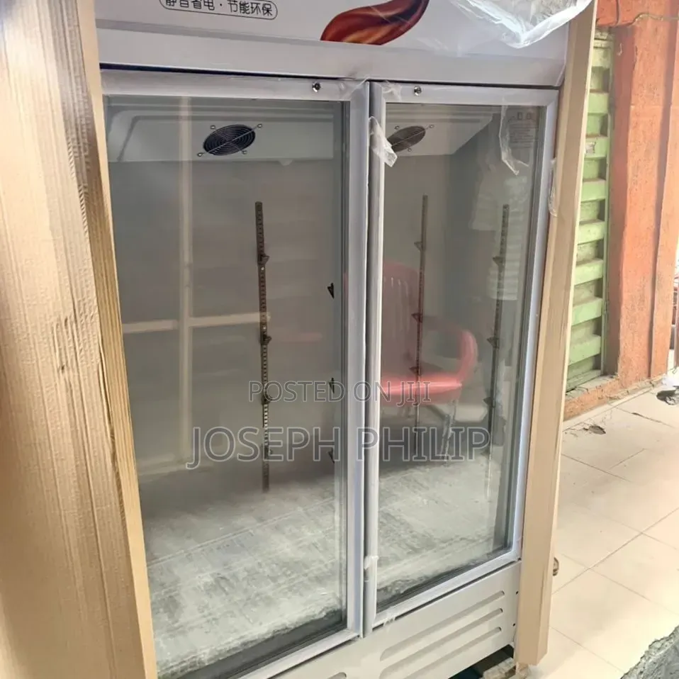 Double Door Chiller With In_built Fan
