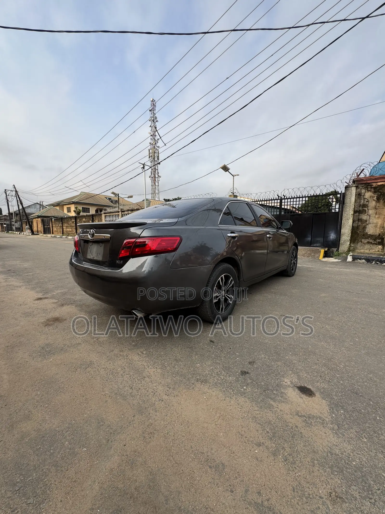 Toyota Camry XLE 4dr Sedan (2.4L 4cyl 5A) 2009 Gray