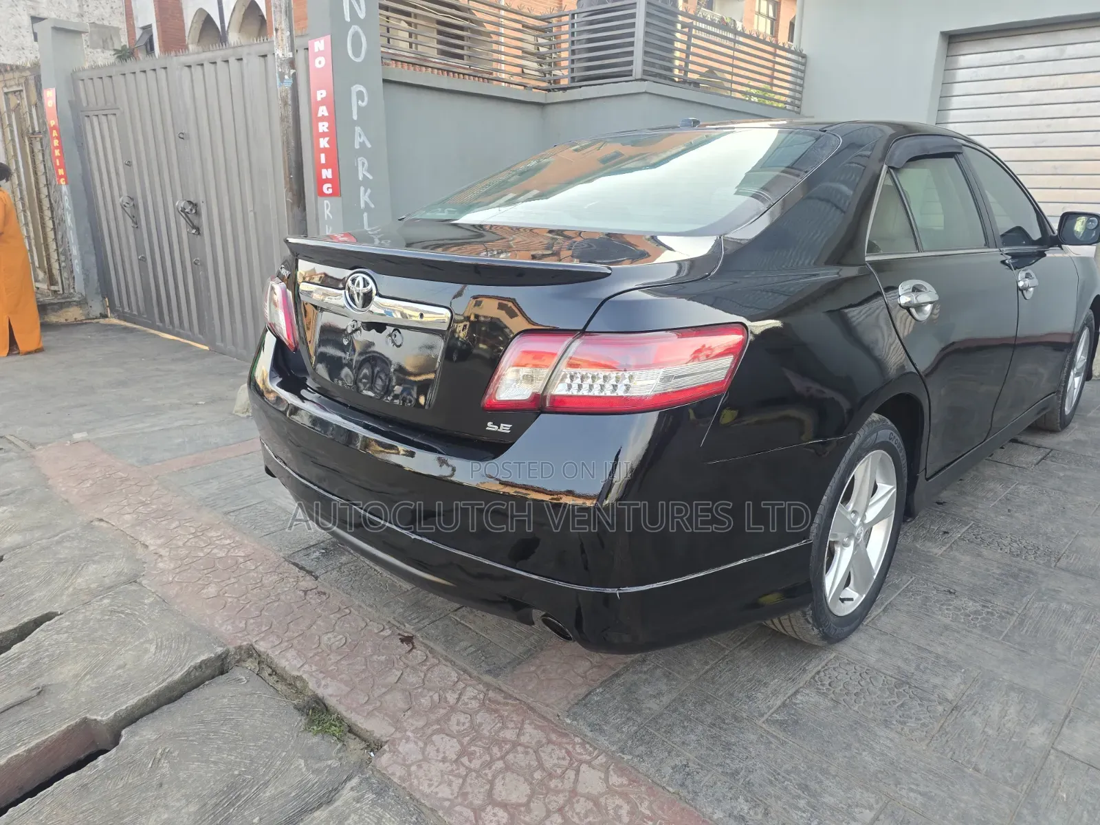 Toyota Camry SE 4dr Sedan (2.5L 4cyl 6AM) 2010 Black