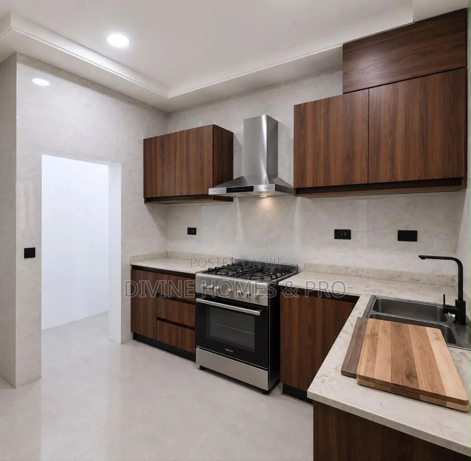 3bdrm Duplex in Apo District for rent