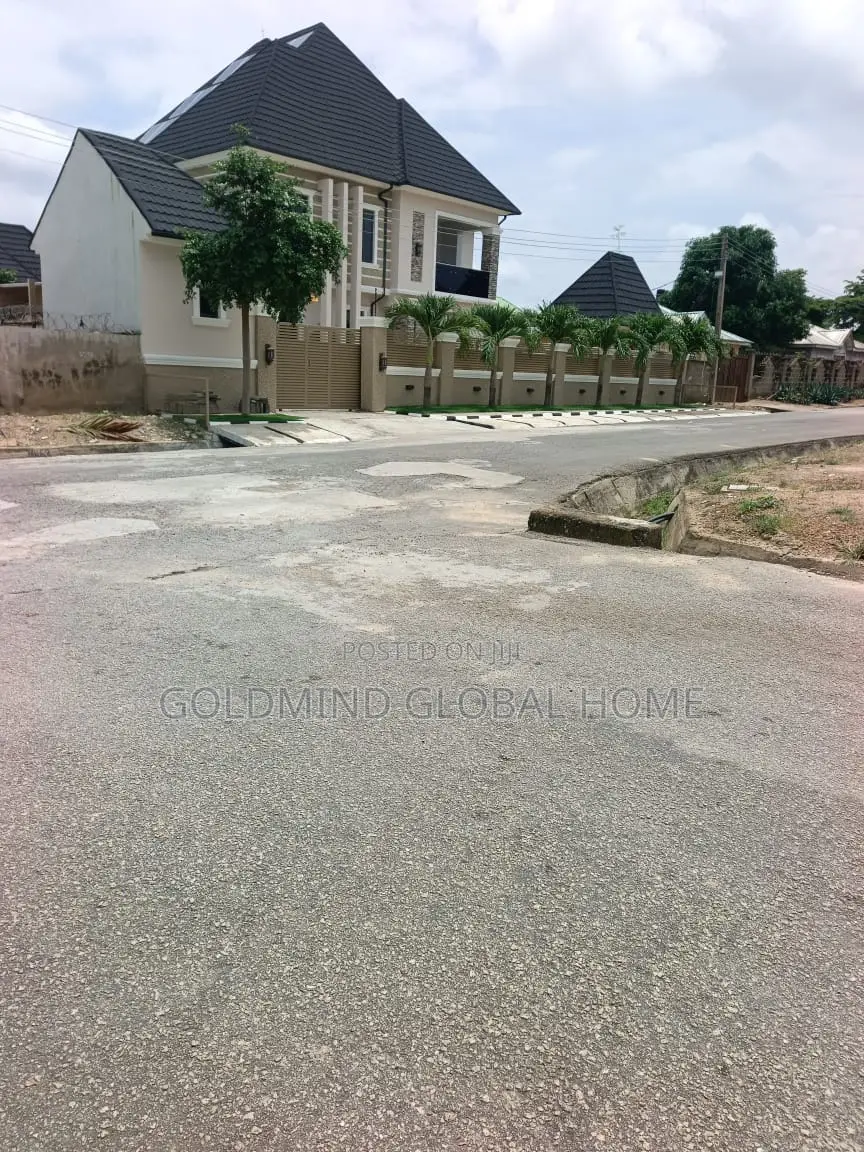 Estate Plot to Build 3bedroom Bungalow for Sale in Apo