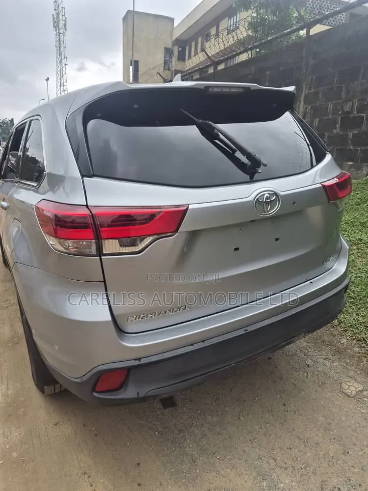 Toyota Highlander 2017 Silver