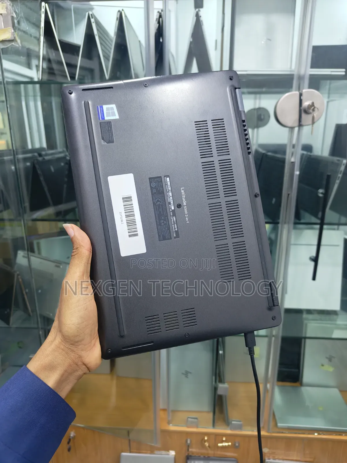 Laptop Dell Latitude 5300 2-in-1 16GB Intel Core i7 SSD 512GB