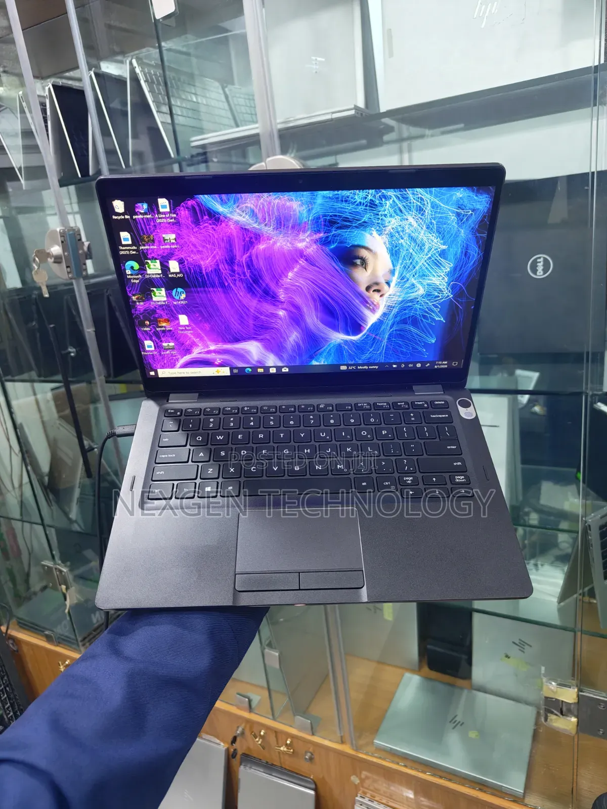 Laptop Dell Latitude 5300 2-in-1 16GB Intel Core i7 SSD 512GB
