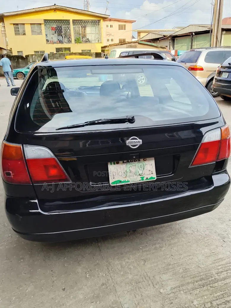 Nissan Primera 2003 Black
