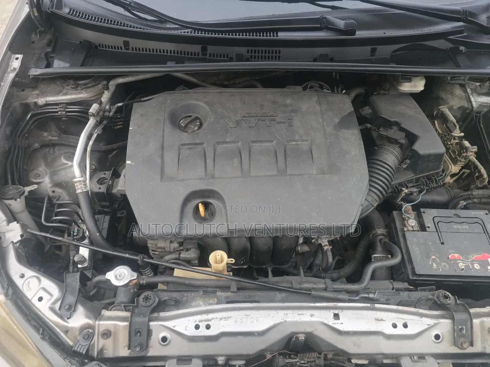 Toyota Corolla LE 4dr Sedan (1.8L 4cyl CVT) 2015 Brown