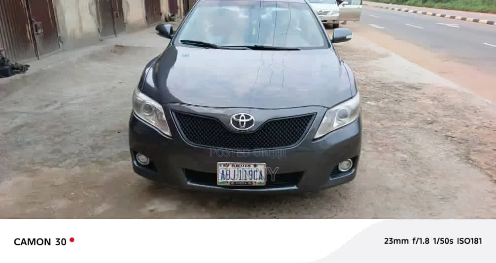 Toyota Camry XLE 4dr Sedan (2.4 4cyl 5A) 2008 Gray
