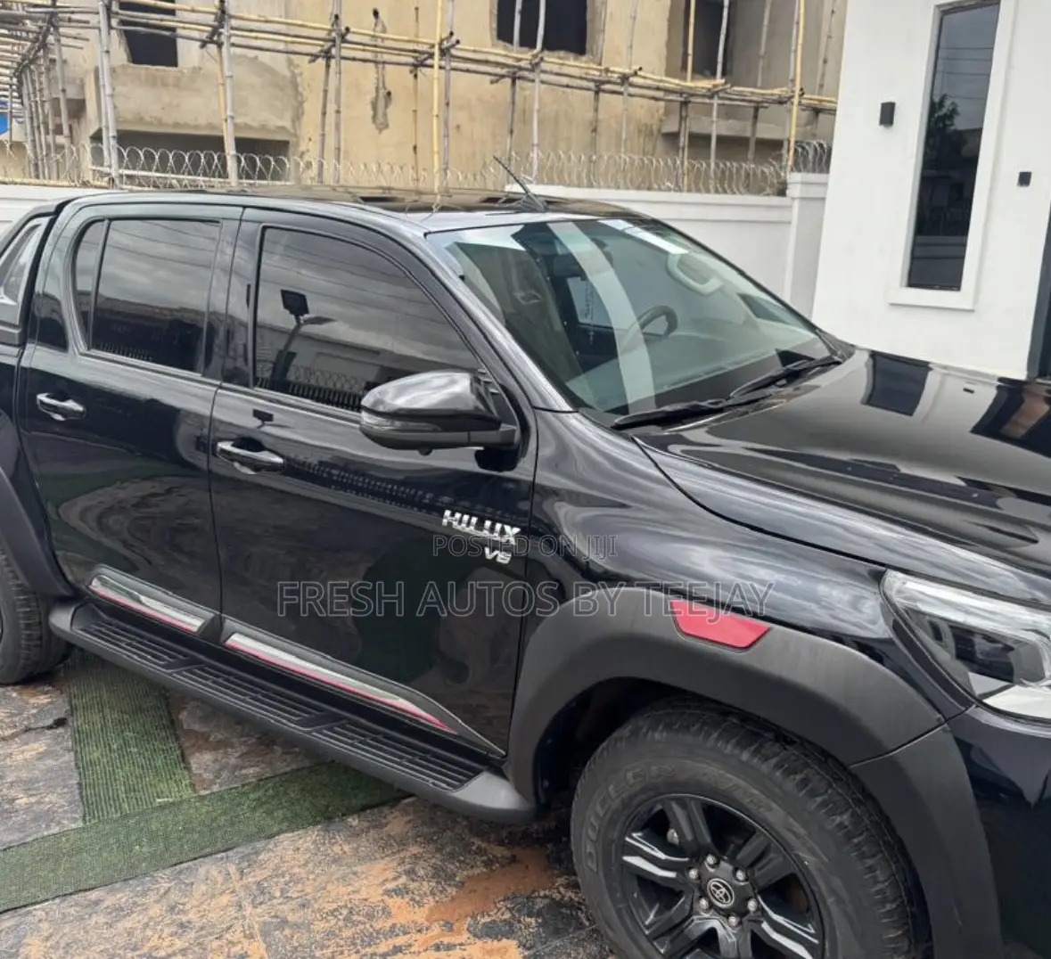 Toyota Hilux 2024 Black