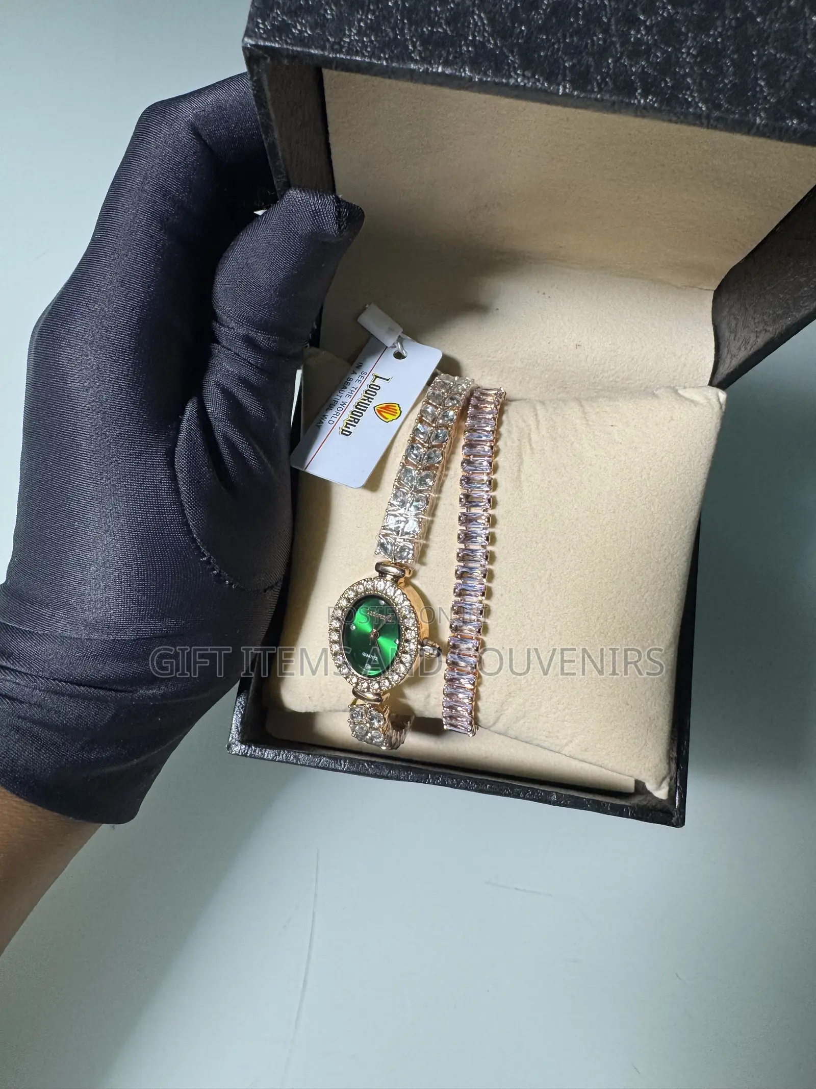 Lookworld Female Wristwatch