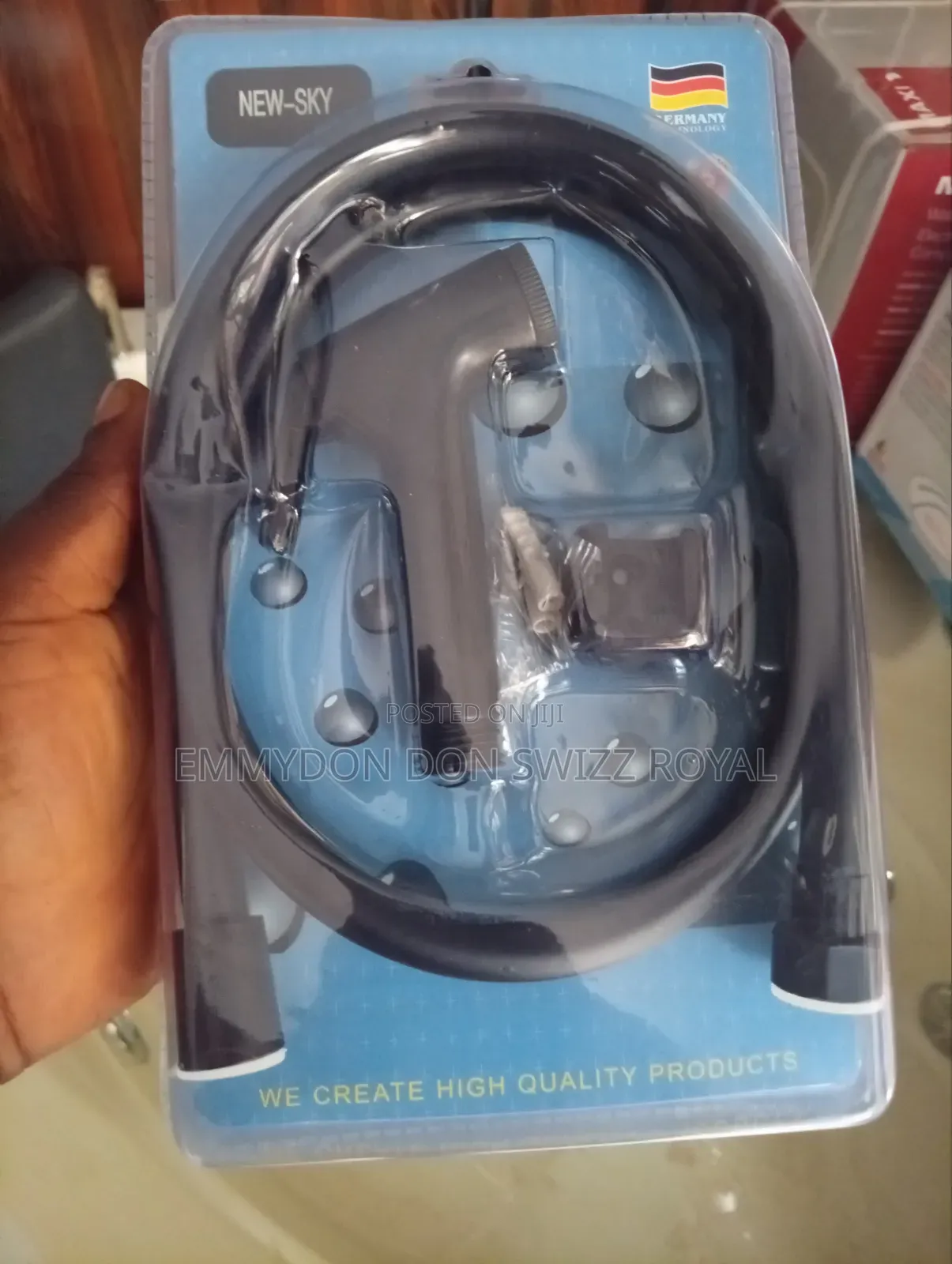 Bathroom Cutting Blue