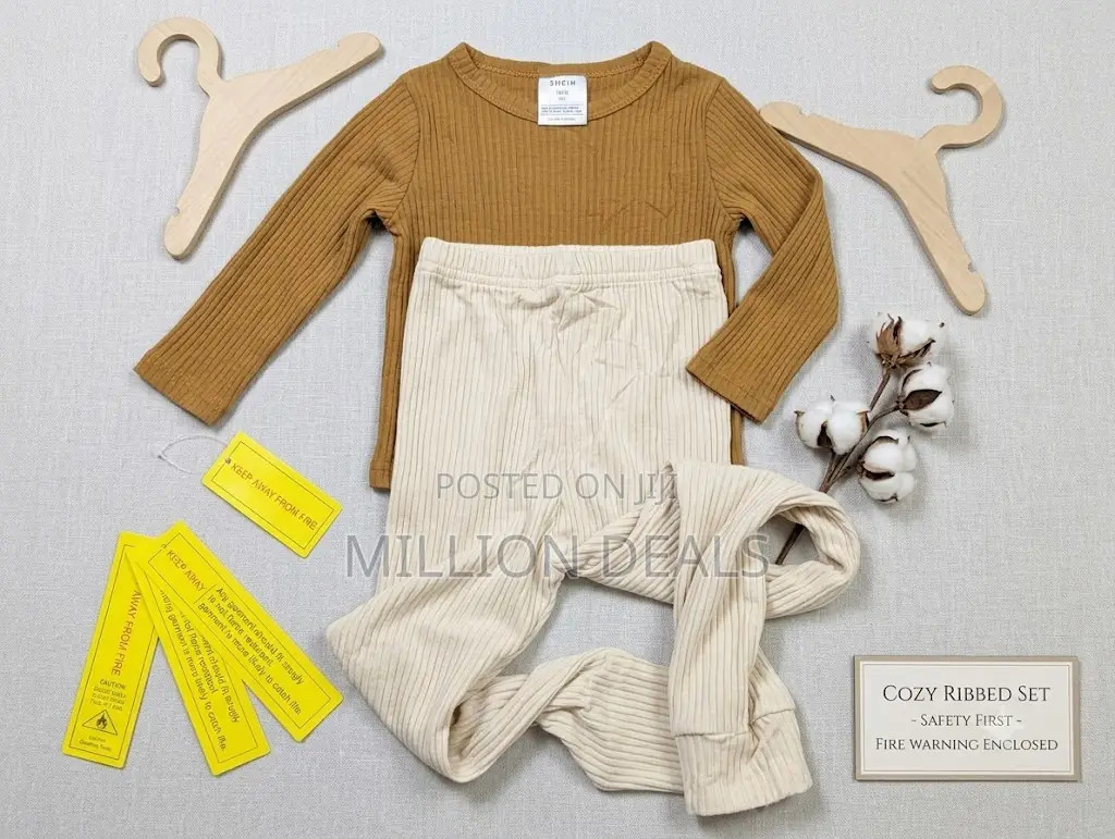 2 Pieces Girl Child Up N Down Clothes Ages 2