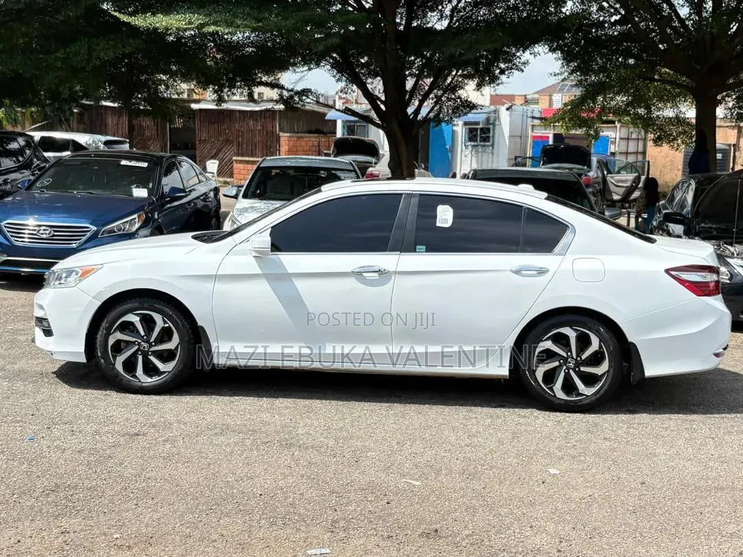 Honda Accord 2016 White