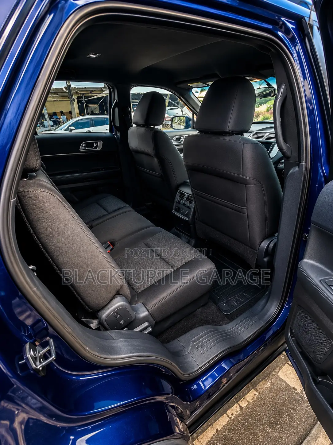 Ford Explorer 2011 Blue