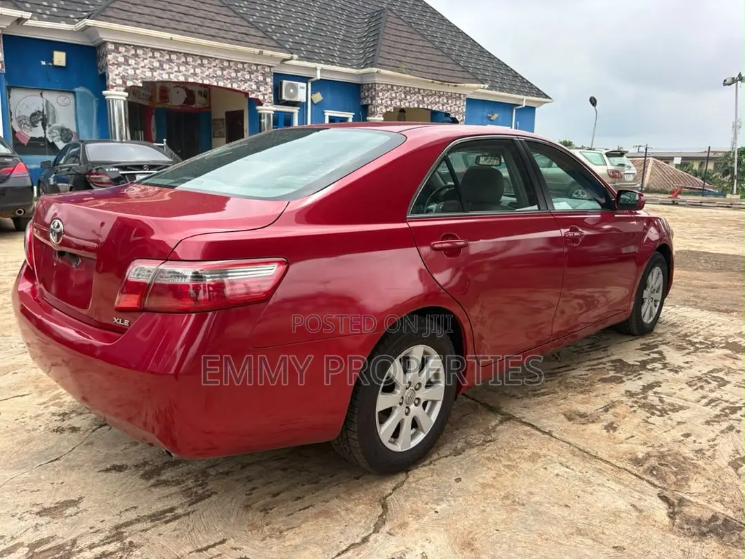 Toyota Camry LE V6 4dr Sedan (3.5L 6cyl 6AM) 2009 Red