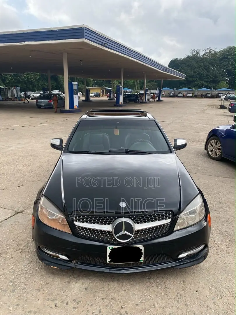 Mercedes-Benz C300 2009 Black