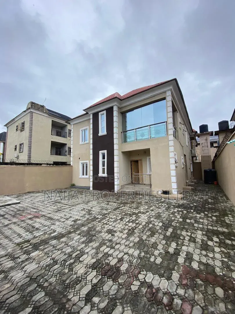 4 Bedroom Duplex at Lekki Phase 1 Right for Office Use