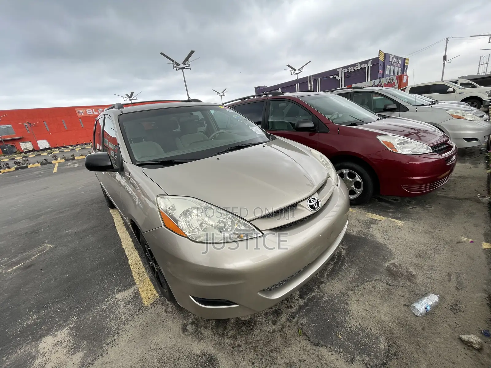 Toyota Sienna 2006 Gold