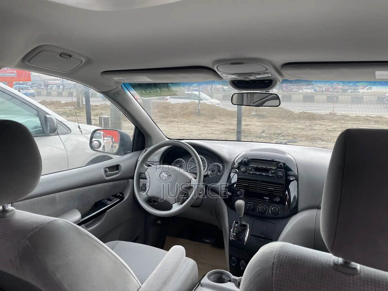 Toyota Sienna LE AWD (3.3L V6 5A) 2004 Red
