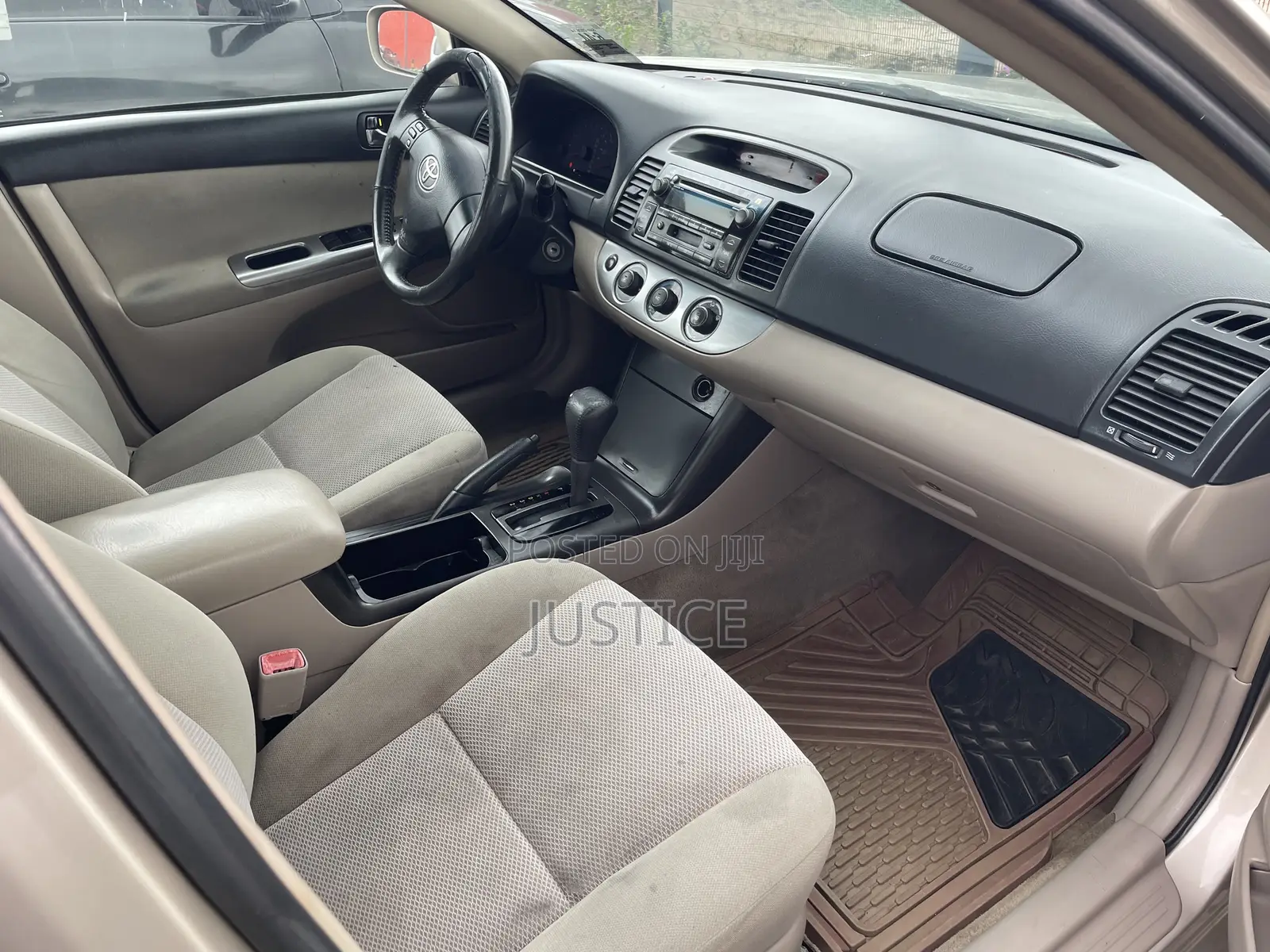 Toyota Camry SE 4dr Sedan (2.4L 4cyl 5A) 2006 Gold