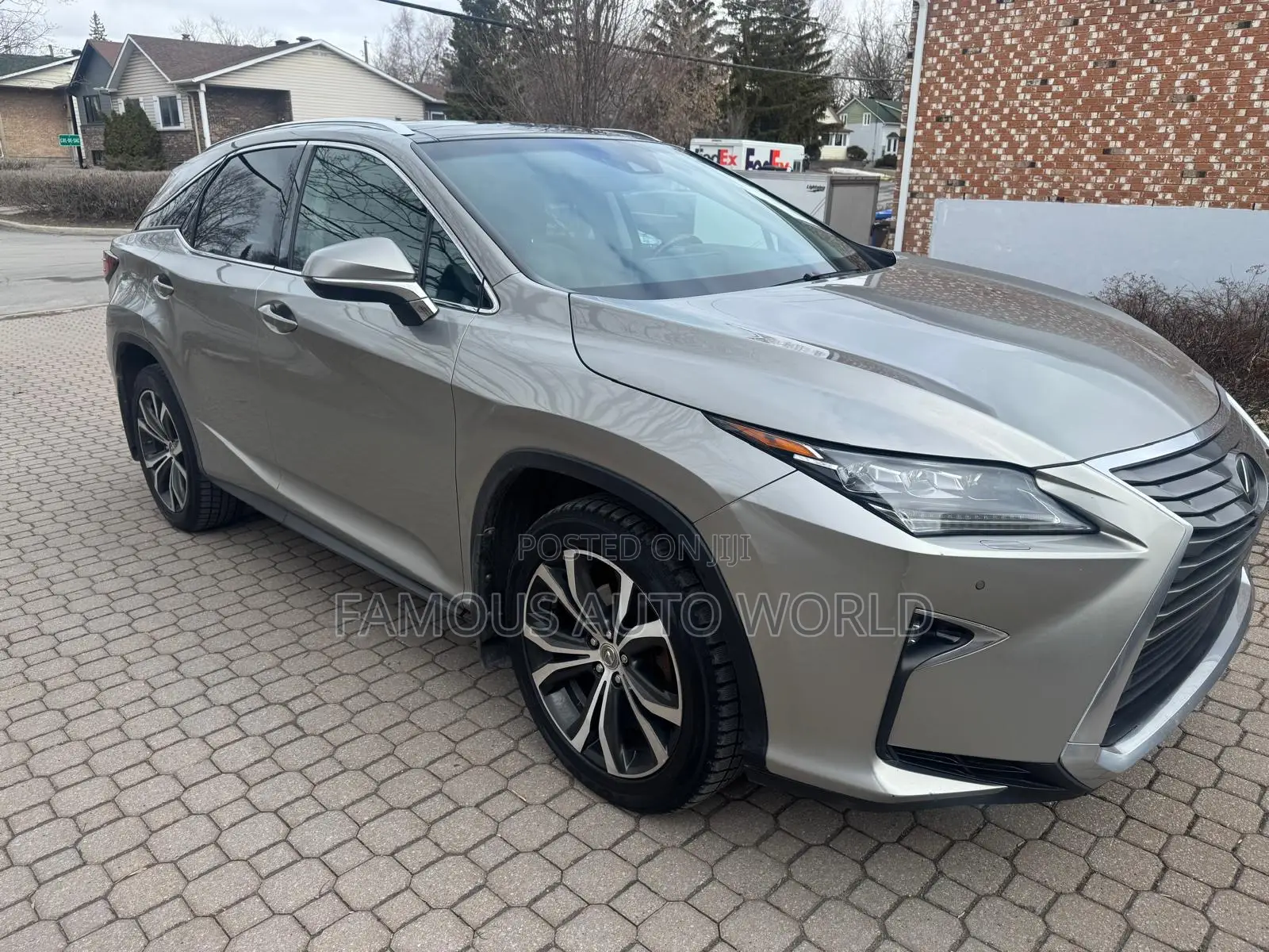 Lexus RX 350 FWD 2017 Gold