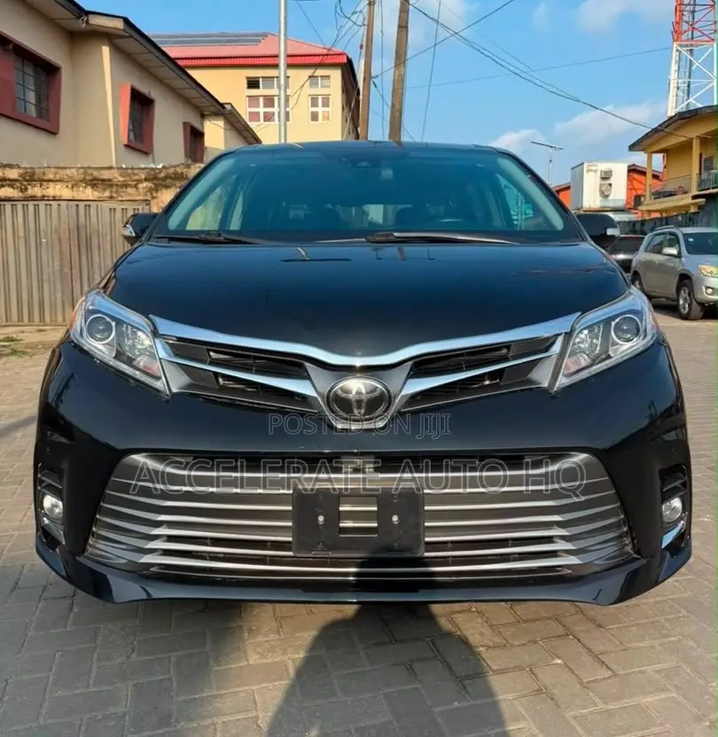 Toyota Sienna Limited Premium FWD 2019 Black