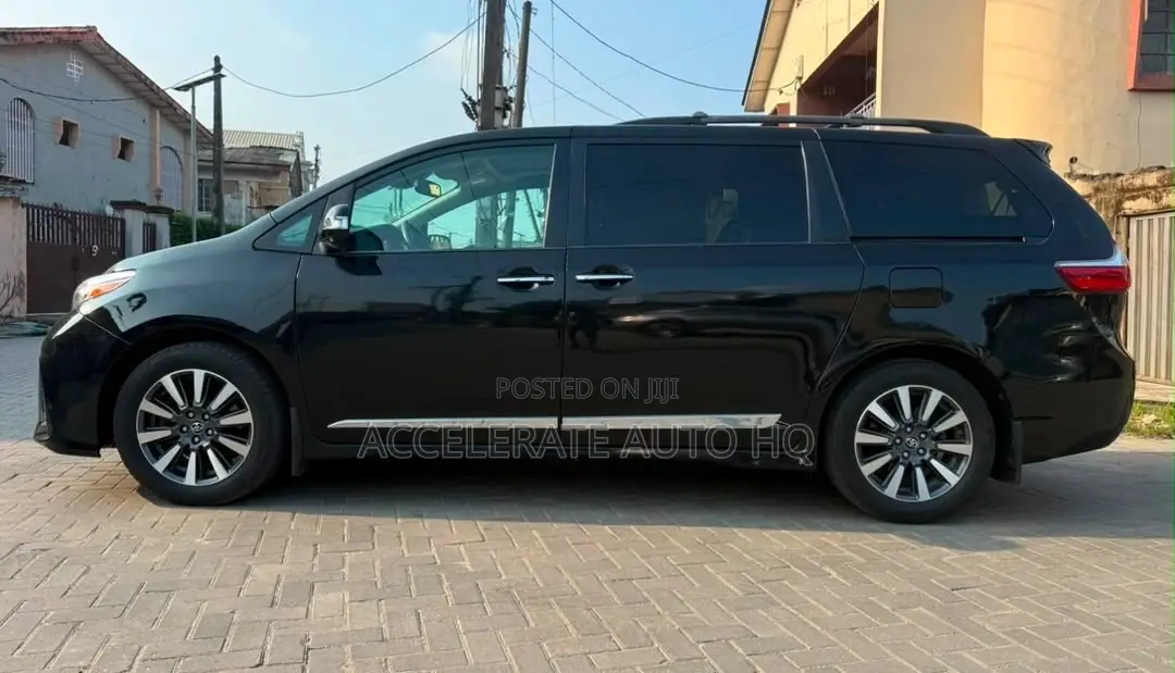 Toyota Sienna Limited Premium FWD 2019 Black