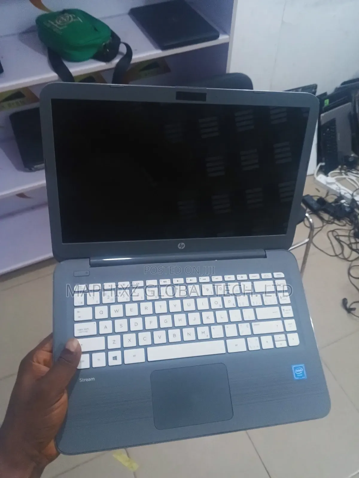 Laptop HP Stream Laptop 4GB Intel Pentium SSD 60GB