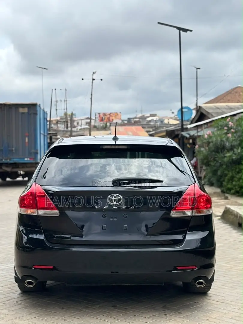 Toyota Venza Limited 2011 Black