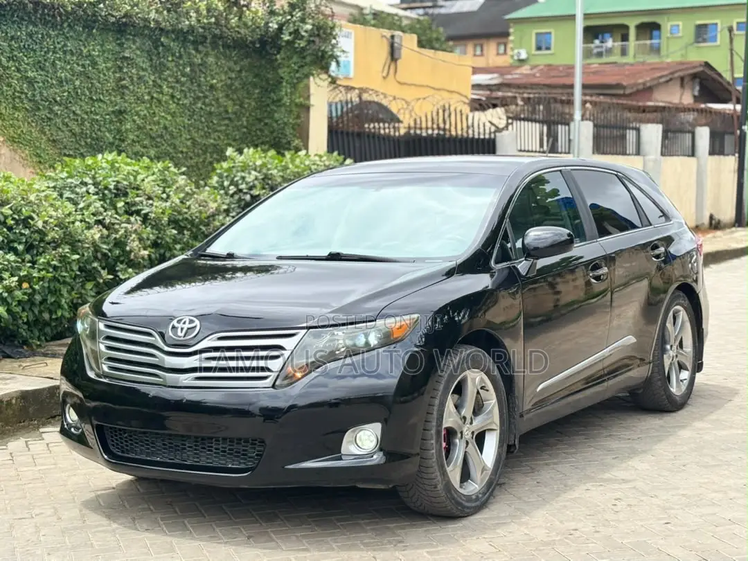 Toyota Venza XLE 2011 Black