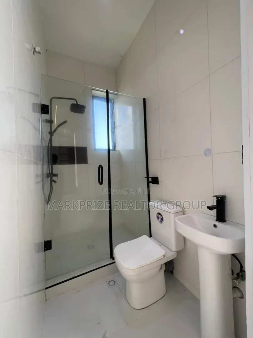 4bdrm Duplex in Ikota Lekki Lagos for sale
