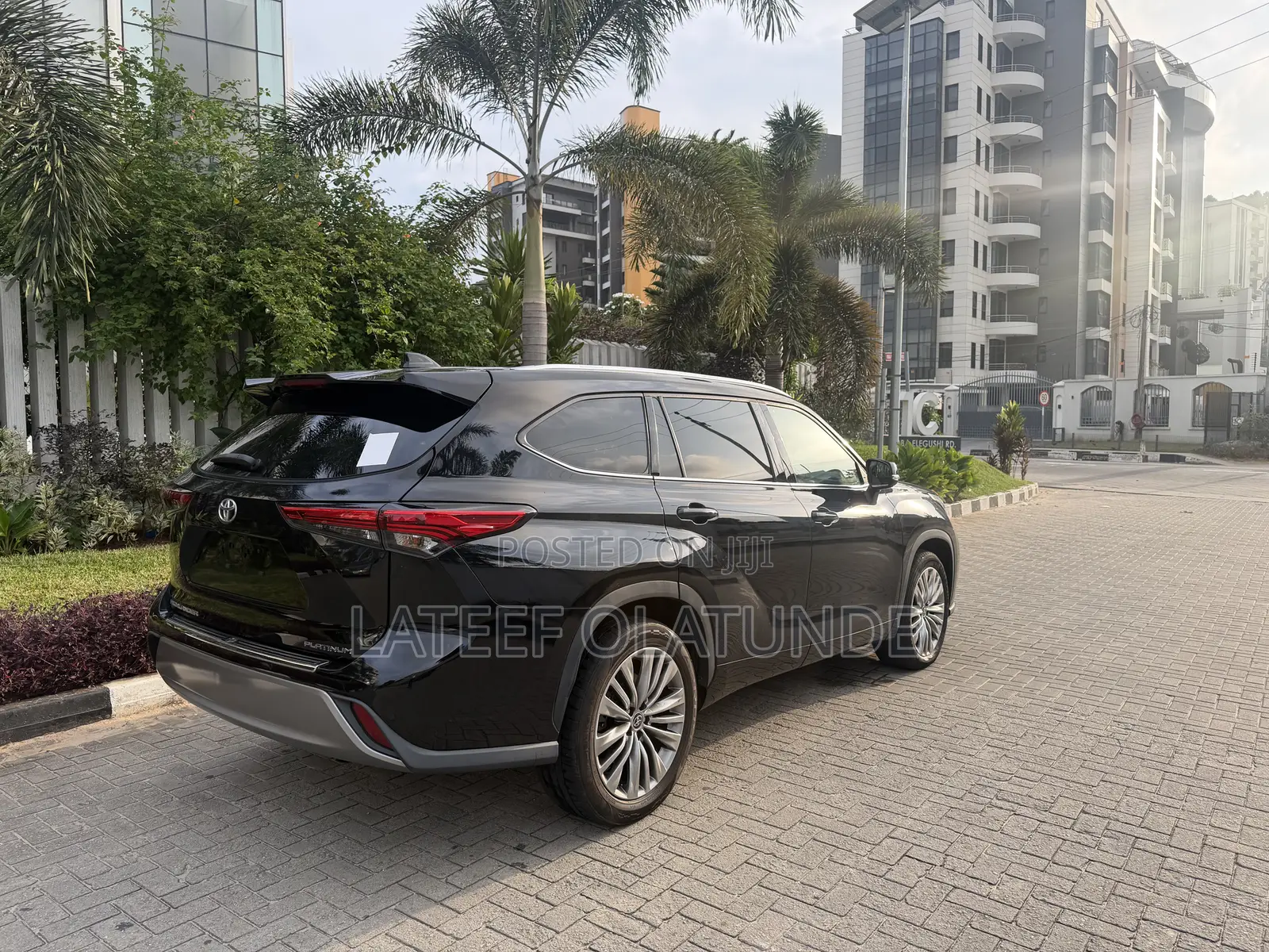 Toyota Highlander Platinum 2022 Black