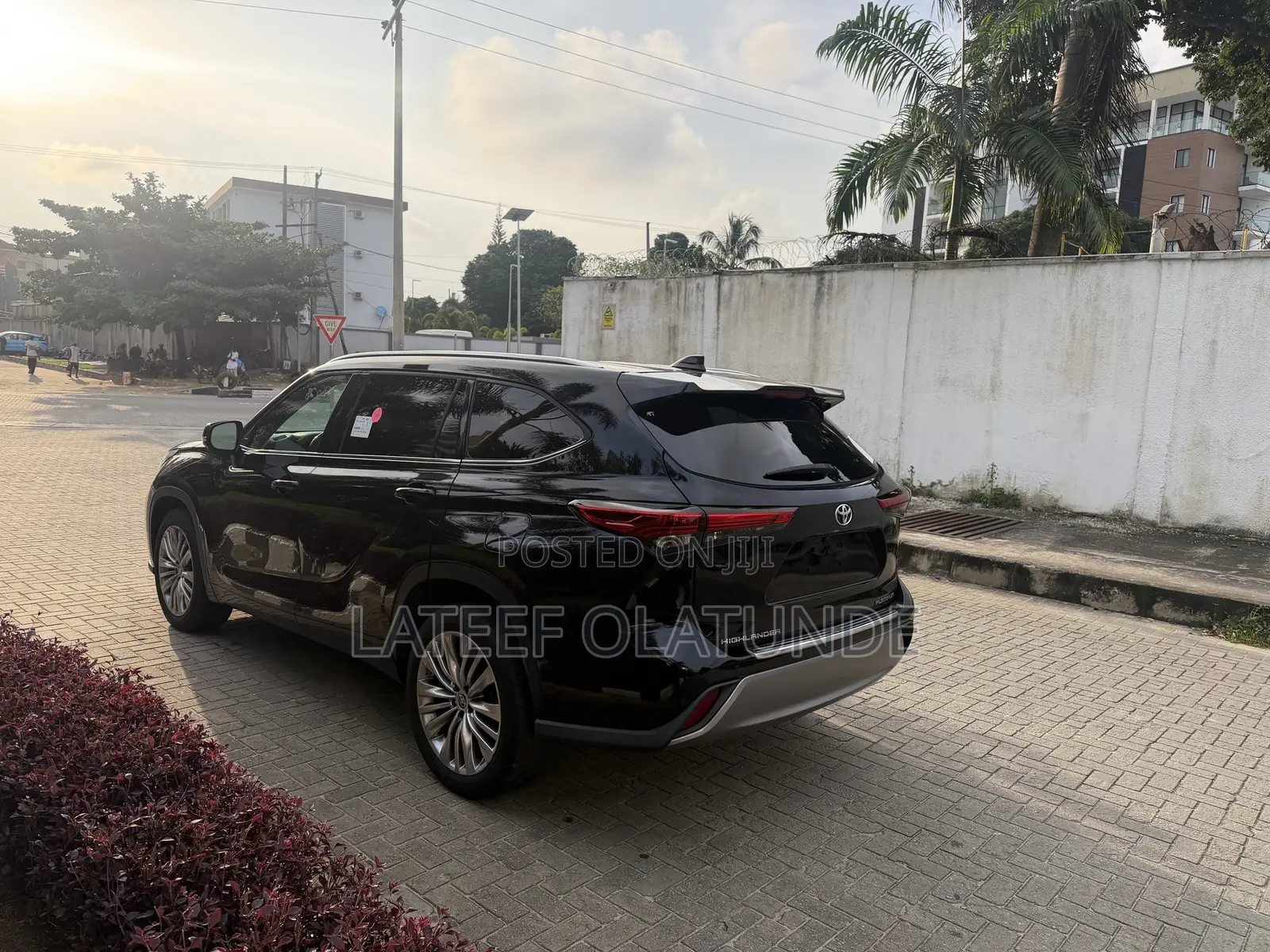 Toyota Highlander Platinum 2022 Black