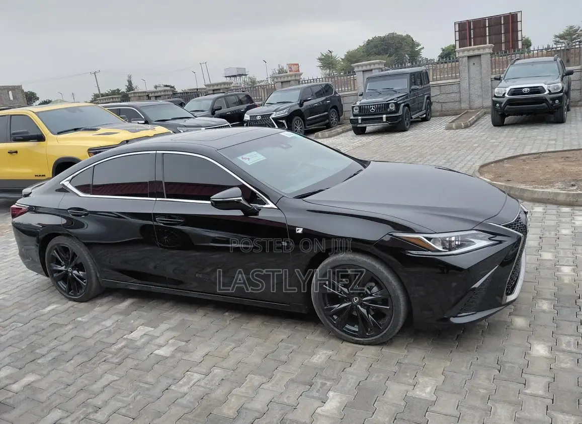Lexus ES 350 F SPORT Design FWD 2024 Black